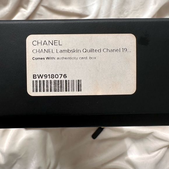 Chanel Black Quilted Leather Wallet and phone holder - Picture 8 of 9